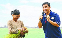 Diễn viên, MC Quyền Linh: “Nghĩ đến người khó khăn, tôi lại bước tiếp”