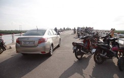 Bỏ lại xe máy điện, nam sinh Hà Tĩnh nhảy cầu tự vẫn