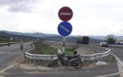 Kon Tum: Vô tư đi ngược chiều trên đường Hồ Chí Minh