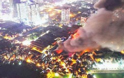 Người dân sống trong bán kính 1,5km vụ cháy Rạng Đông hết sức thận trọng