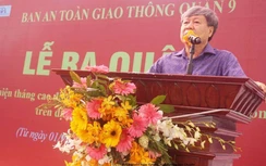 TP.HCM: Tặng 300 mũ bảo hiểm cho học sinh