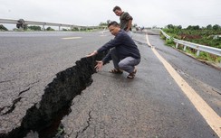Đường tránh thị trấn Chư Sê sạt lở, nứt toác sau mưa lớn