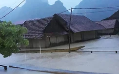 Quảng Bình: 4 người thương vong, mất tích, nhiều quốc lộ chia cắt vì mưa lũ