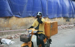 Hiện trường vụ cháy công ty Rạng Đông vẫn phủ bạt, nồng nặc mùi khét