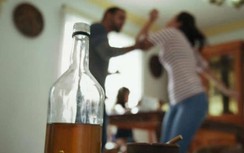 Chồng đâm vợ trọng thương rồi tự tử chỉ vì bị nhắc chuyện say xỉn