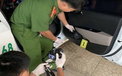 Bọc ni lông bên hộc cửa khiến tài xế taxi sa vòng lao lý