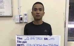 Bắt khẩn cấp 2 thanh niên cho vay tiền với lãi suất "cắt cổ"