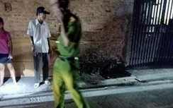 Bỏ đi vì chồng đánh, quay về nhà vợ phát hiện chồng treo cổ tử vong