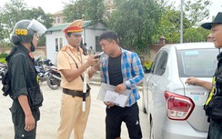 Nghệ An: CSCĐ xử lý vi phạm giao thông, trấn áp tội phạm trên QL1