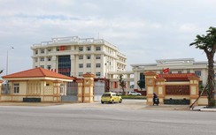 Thành ủy Đồng Hới nói gì việc trụ sở 118 tỷ chưa bàn giao đã nứt toác?