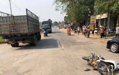 Xe tải tông xe máy, 2 người thương vong