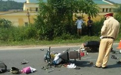 Xe máy "đấu đầu" trên Quốc lộ 6, 1 người tử vong