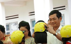 Trao hơn 1.300 MBH cho 3 trường tiểu học ở Gia Lai