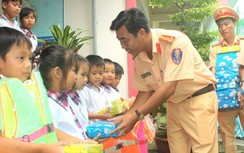 Hơn 760 học sinh ở Cần Thơ được phổ biến Luật GTĐT nội địa