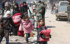 Nga, Syria tố cáo Mỹ ngăn cản việc đưa dân ra khỏi trại tị nạn "tử thần"