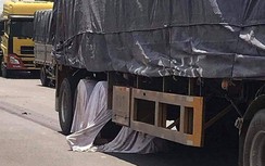Va chạm với xe container, người đàn ông chết thảm dưới bánh xe