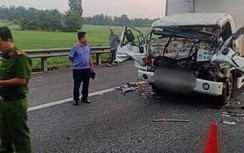 Xe tải đâm đuôi xe tải trên cao tốc TP.HCM -Trung Lương, 2 người tử vong