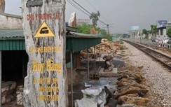Nhức nhối lối đi tự mở qua đường sắt ở điểm "nóng" Hà Nam