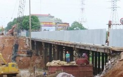 Hà Nội phân luồng thi công cầu Ái Mỗ, phương tiện lưu thông thế nào?