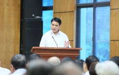 Chủ tịch Hà Nội: Đang làm rõ trách nhiệm việc để dầu bẩn trôi vào nước sạch