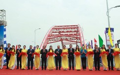 Thủ tướng cắt băng thông xe cây cầu vòm nhịp lớn nhất Việt Nam