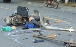 Xe máy va chạm với xe tải, người đàn ông nguy kịch