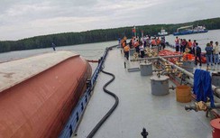 Thủ tướng yêu cầu sẵn sàng ứng phó tình huống tràn dầu do tàu chìm