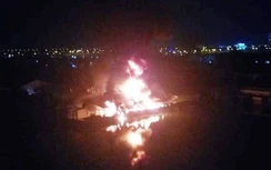 Đang cháy lớn khu nhà xưởng 2.000 m2 ở TP.HCM