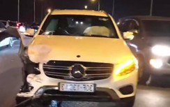 Hà Nội: Tai nạn liên hoàn trên cầu Vĩnh Tuy, 3 tài xế bị thương nặng