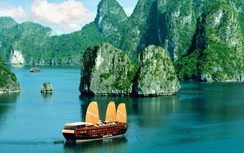 Quảng Ninh yêu cầu dừng tăng phí tham quan vịnh Hạ Long