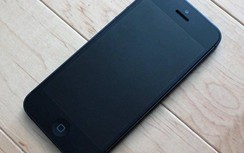 Khách đi máy bay trộm điện thoại, “cẩn thận” tháo sim, vẫn bị tóm gọn