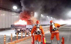 Diễn tập chữa cháy, cứu 40 người bị tai nạn trong hầm sông Sài Gòn