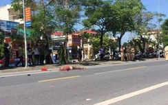 Bất cẩn khi xuống xe buýt, người phụ nữ ngã ra đường tử vong