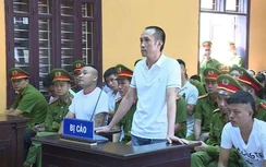 Đại ca Tuấn "thần đèn" cùng đàn em lĩnh án tù