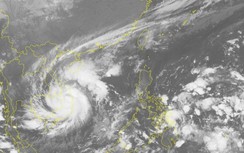 Tin mới nhất bão số 5: Suy yếu thành áp thấp nhiệt đới, miền Trung mưa lớn