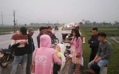 Đình chỉ tài xế, phụ xe buýt xô xát với nhóm khách liên tục đòi đi vệ sinh