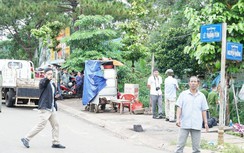 Phát hiện thi thể người phụ nữ chết cháy cạnh tủ bánh mì ven đường