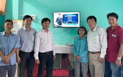 Niềm vui nhà mới của cụ bà có 3 người thân bị TNGT