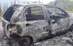 Ô tô bốc cháy khi đang lên dốc ở Sơn La