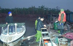 Phút căng thẳng tiếp cận tàu của "cát tặc"