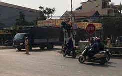 Bất cẩn khi băng qua đường ngang, người phụ nữ bị tàu hỏa tông chết