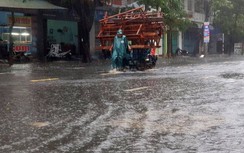 Bão số 6 áp sát: Tuy Hòa vắng tanh, ATM, cây xăng đóng cửa gấp