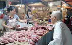 Vì sao thương lái “thổi giá“ thịt lợn cao ngất ngưởng?