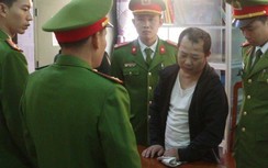 Bắt chủ nhà nghỉ, karaoke chứa chấp gái mại dâm