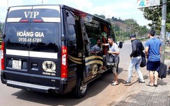 Vì sao xe Limousine hoạt động trái phép vẫn ngày một nở rộ?