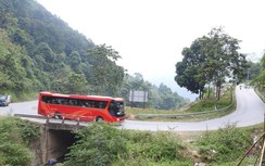 Những khúc cua “tử thần” trên QL4D qua Lào Cai