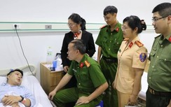 Thượng úy công an bị thương khi giải cứu thanh niên định nhảy cầu