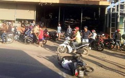 Tai nạn liên hoàn, người vợ khóc ngất trước thi thể chồng và con gái
