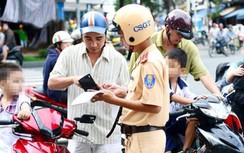 Quy trình sát hạch bằng lái xe mô tô quá đơn giản, đi ngược thế giới