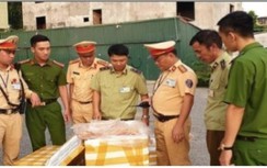 Hà Nội bắt cả tạ tràng, trứng gà non hôi thối chuẩn bị tuồn vào nhà hàng